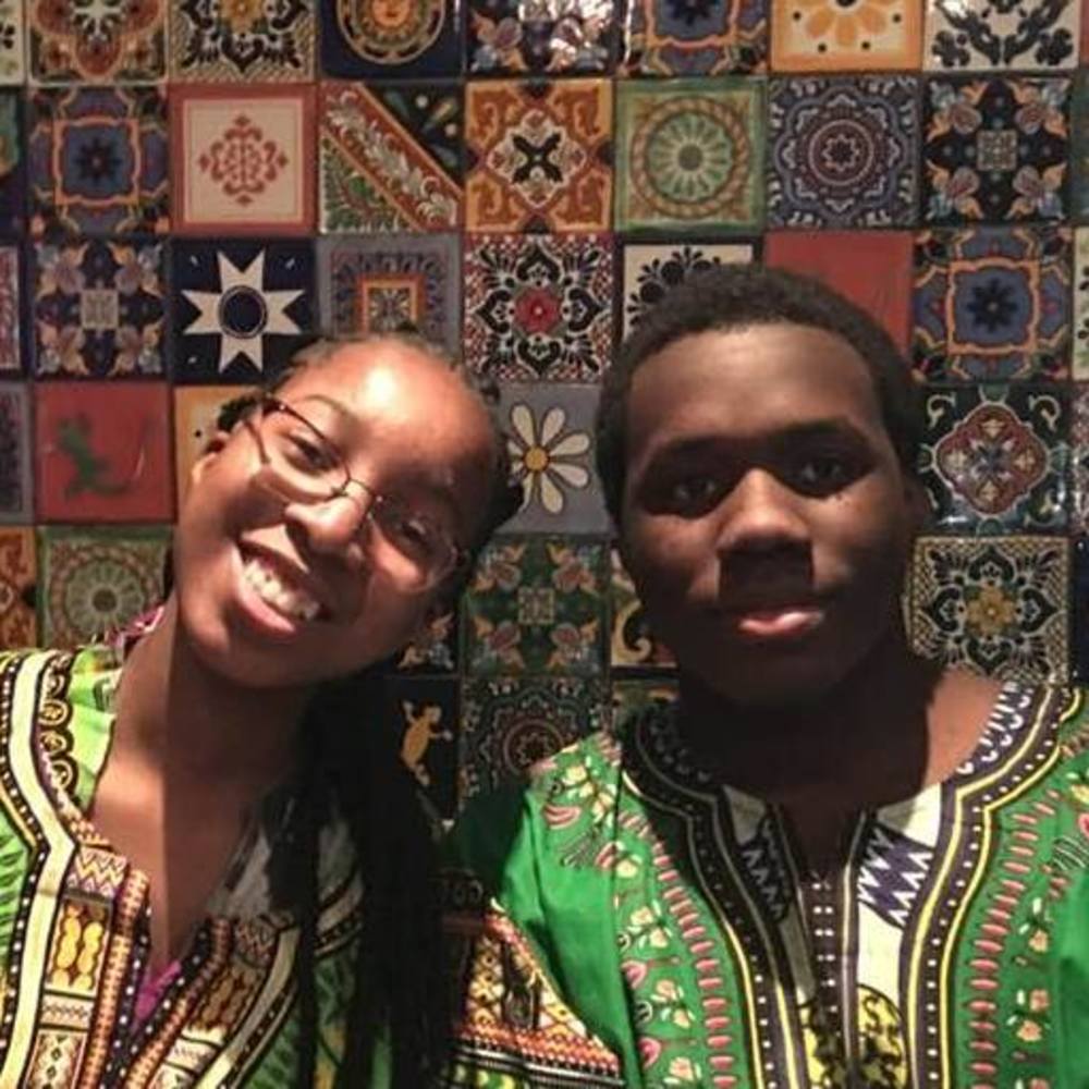 Meet your Posher, Leslie